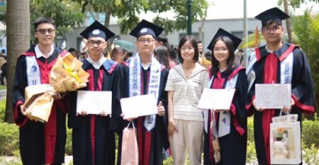 z5664424998825_3b3a326d6dfa3a1cee0a80f4e0b89933